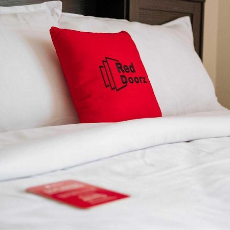 Hotel Reddoorz @ Simpang Pos Medan Exteriér fotografie