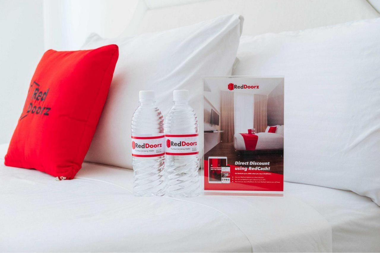 Hotel Reddoorz @ Simpang Pos Medan Exteriér fotografie