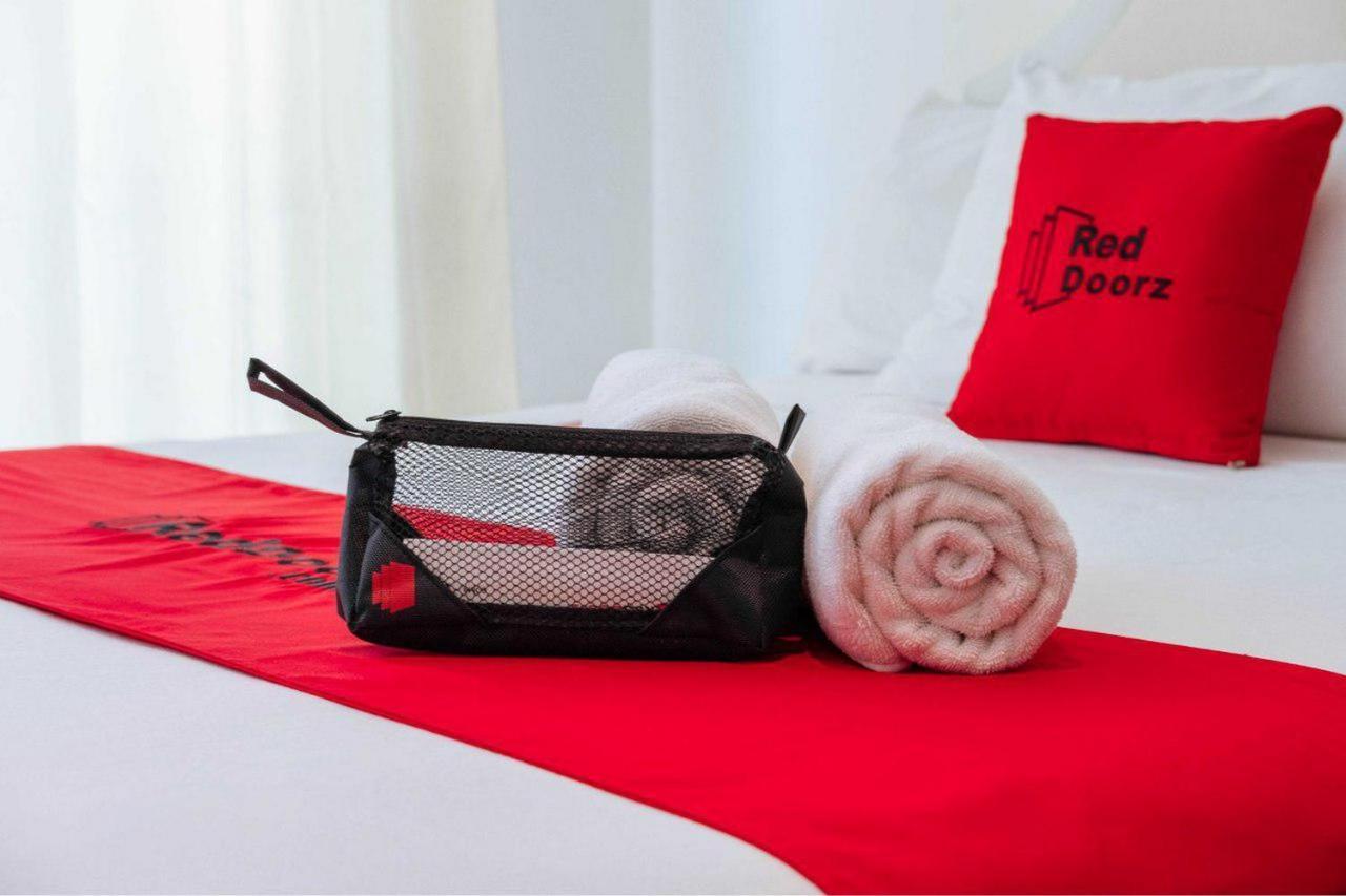 Hotel Reddoorz @ Simpang Pos Medan Exteriér fotografie